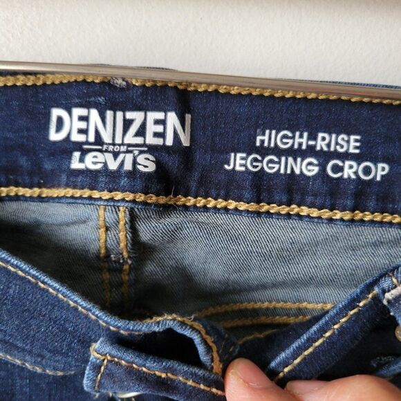 EUC DENIZEN FROM LEVIS HI RISE CUFFED JEGGING CROP SIZE 33 WAIST / 12 - Picture 16 of 16